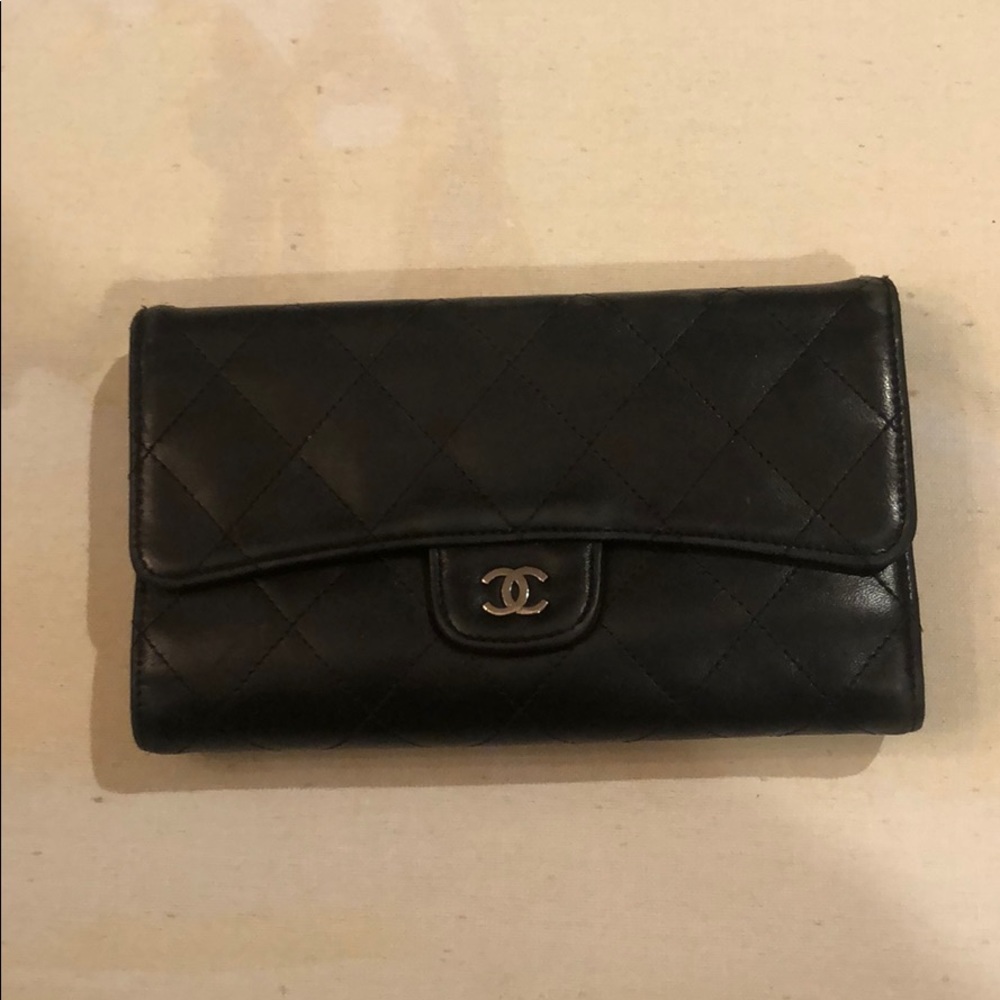 Chanel wallet/clutch